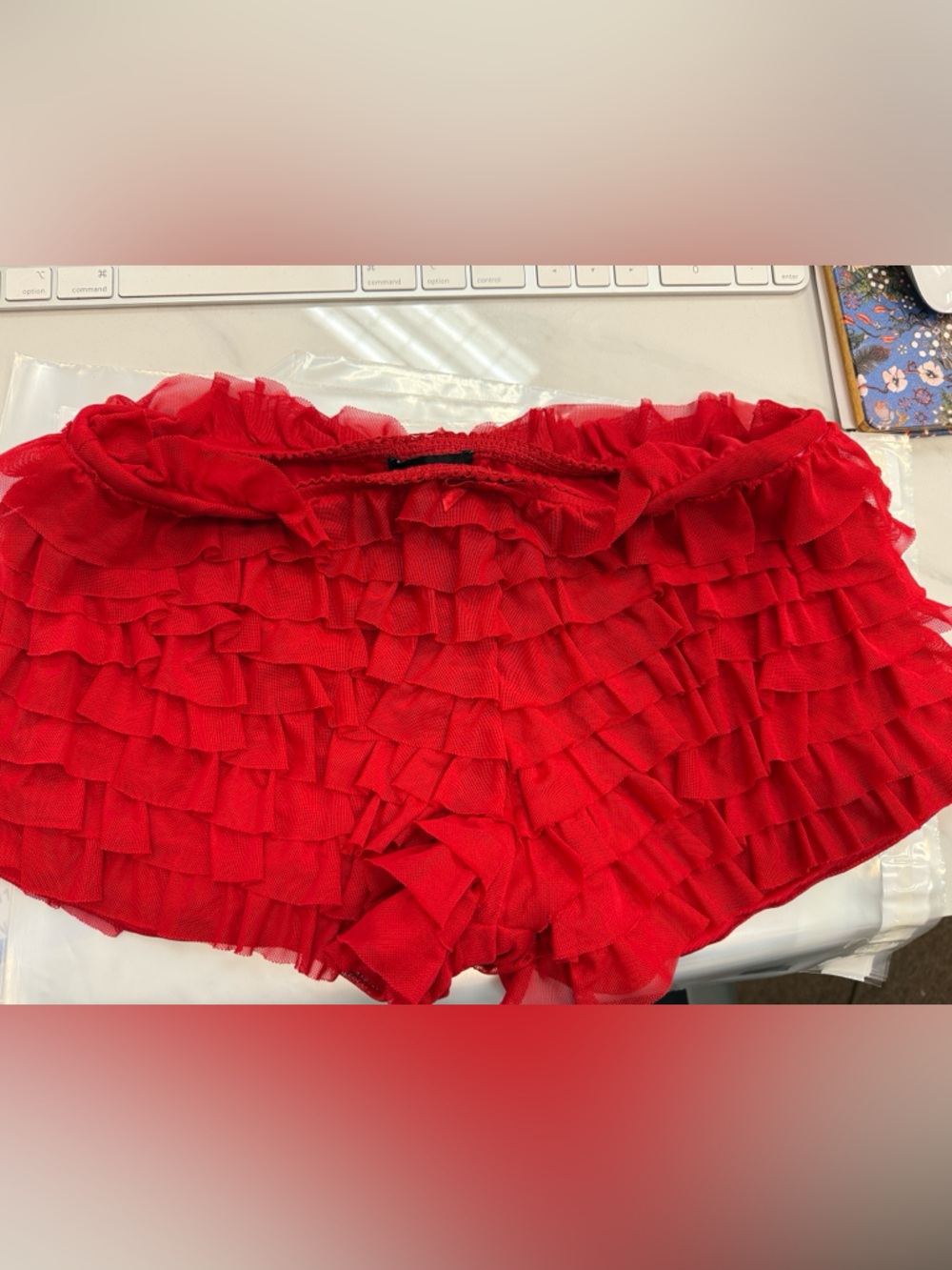 Outcast RUE SHORTS RED NEW NO TAGS - Picture 3 of 3